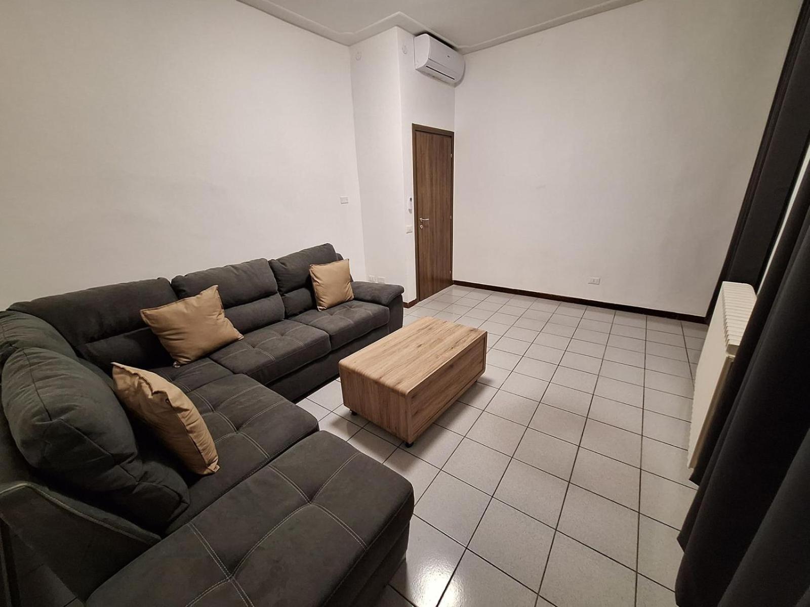 Fiore Apartments Fiorenzuola dʼArda Zewnętrze zdjęcie